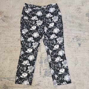 Cynthia Rowley Floral White and Black, Stretch Pant size 8
